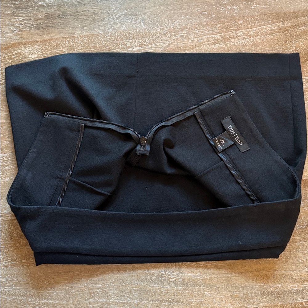 WHBM Ponte Mini Skirt - Picture 3 of 5